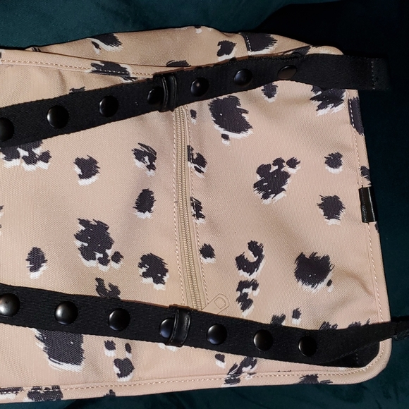 State Backpack - Picture 9 of 10